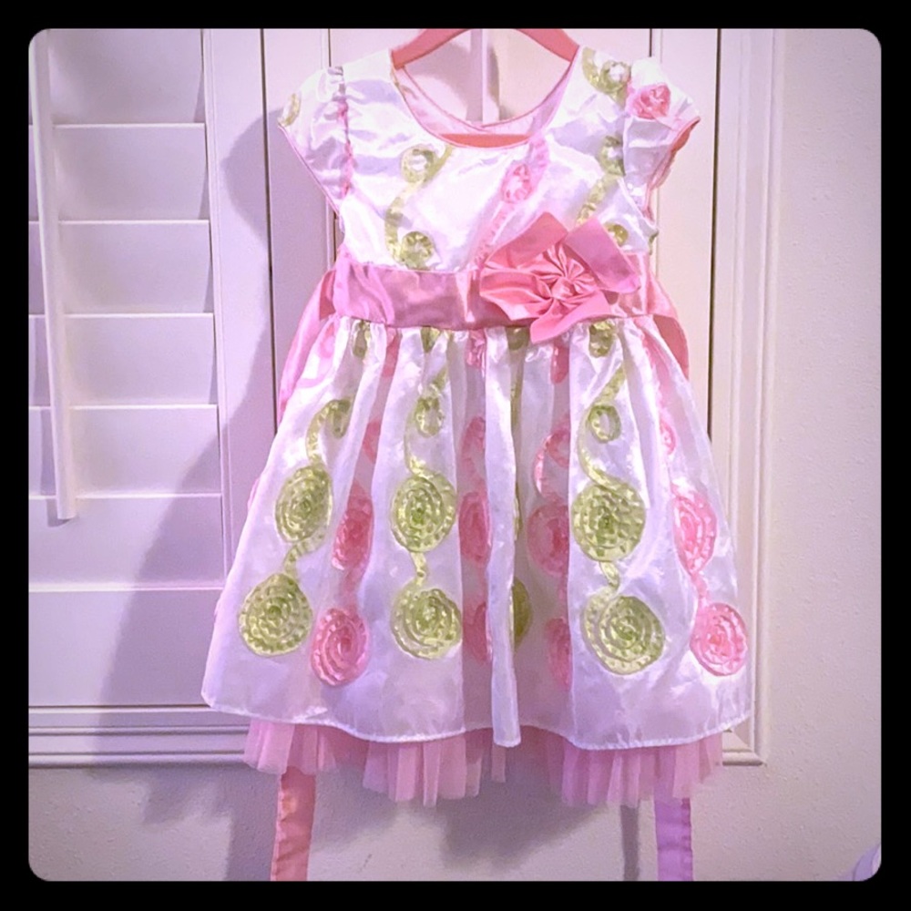 Toddler girls pink and white flower tutu dress